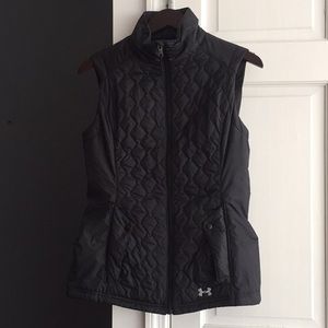 Under Armour black vest size small